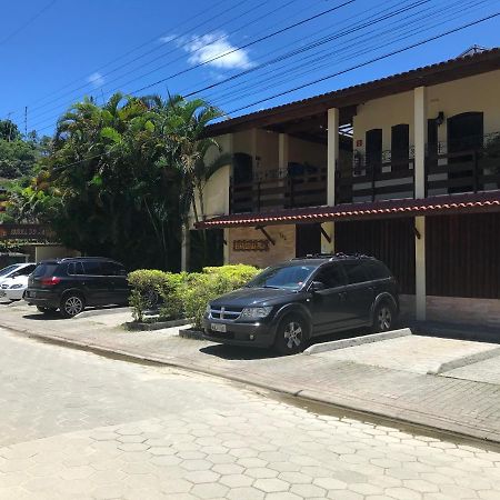 Apartamento Estilo Chale Com Piscina Ubatuba Exteriör bild